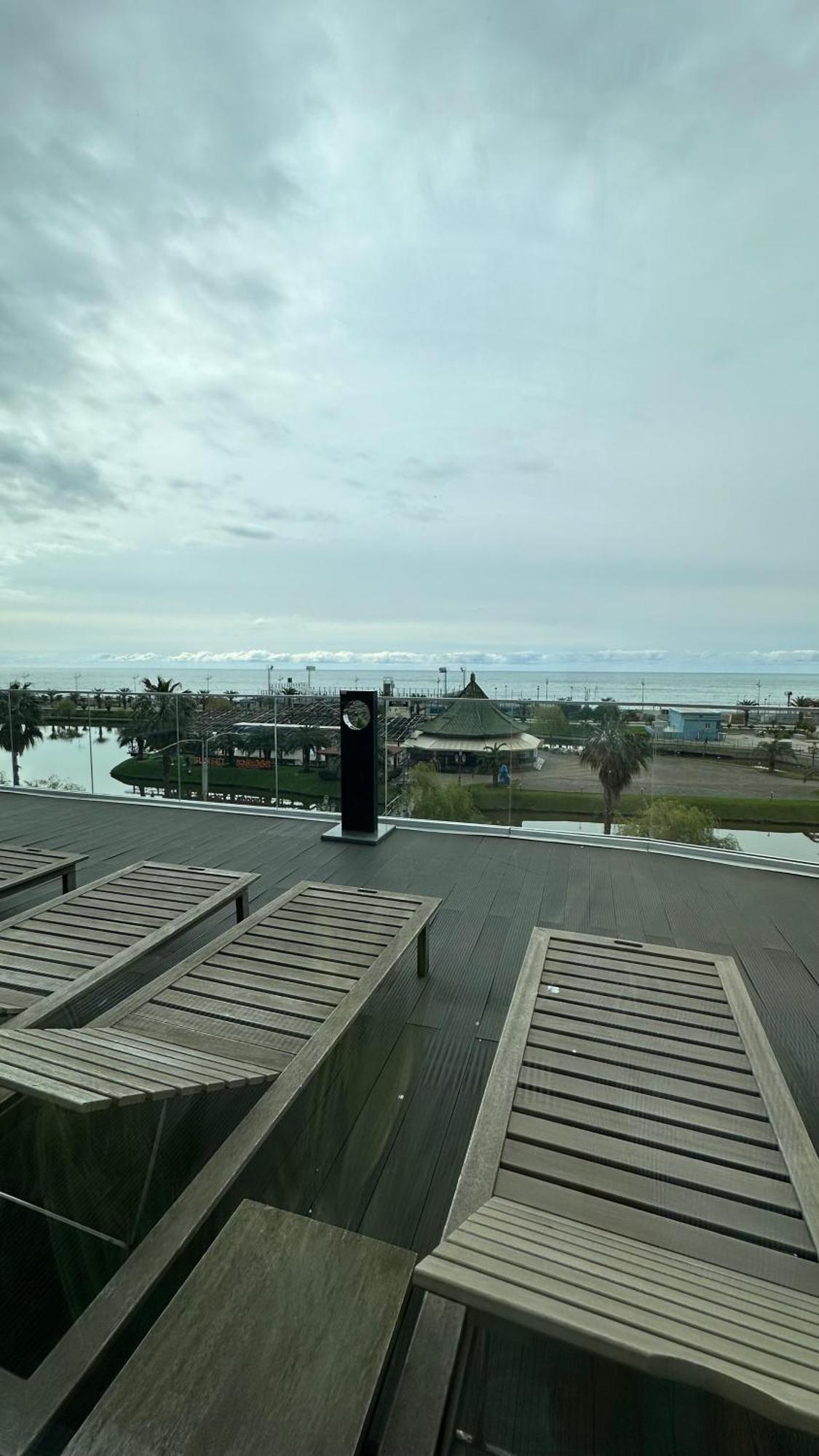 Alliance Palace Seaside باتومي